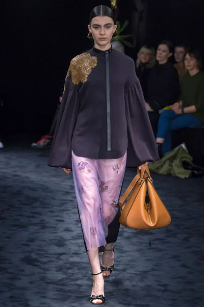 Look 41